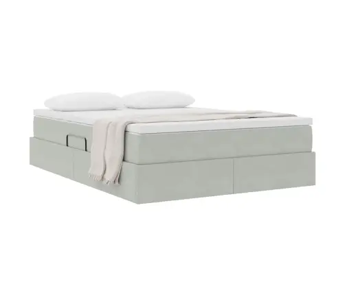 Lova Su Daiktų Laikymo Vieta Ir Čiužiniu Šviesiai Pilka