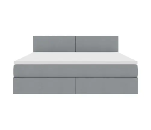 Lova Su Daiktų Laikymo Vieta Ir Čiužiniu Šviesiai Pilka