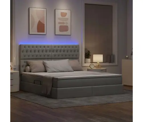 Led-Valgusega Hoiuvoodi Peaga Helehall 180 X 200 Cm Polüester