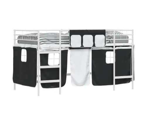 Laste Lofti Voodi Raam, Millel On Kardinad Valge Ja Must