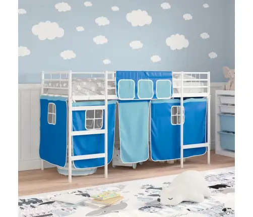 Laste Lofti Voodi Raam, Millel On Kardinad Valge Ja Sinine