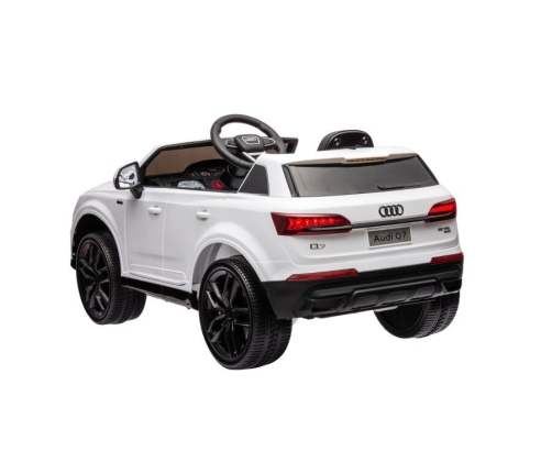 Vienvietīgs elektromobilis Audi Q7 White