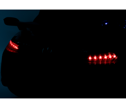 Vienvietīgs elektromobilis Mercedes GTR Black
