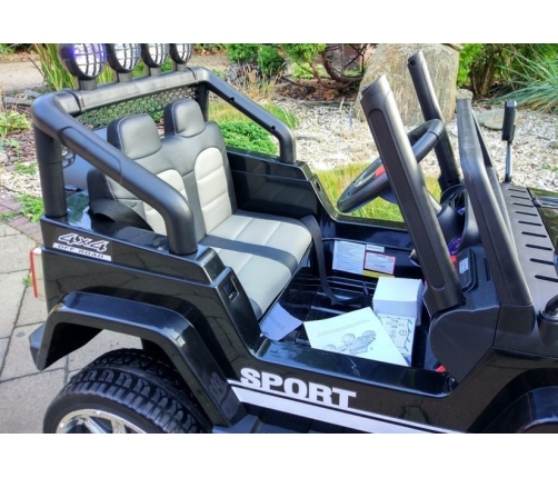 Divvietīgs bērnu elektromobilis Jeep S2388 Black