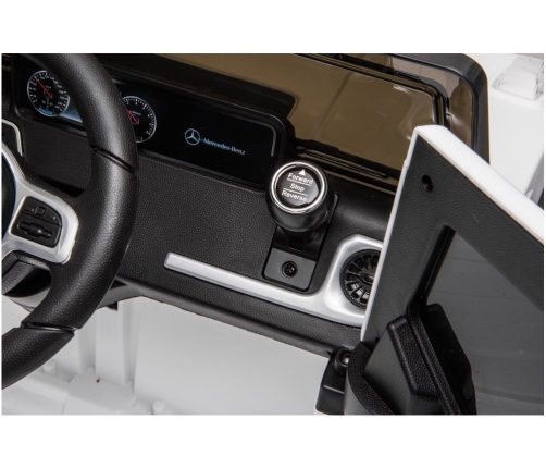 Одноместный электромобиль Mercedes G500 White