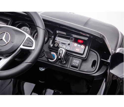 Vienvietīgs elektromobilis Mercedes DK-MT950 Black