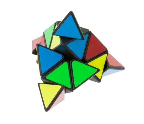 PYRAMINX puzzle kubs spēle Black MoYu