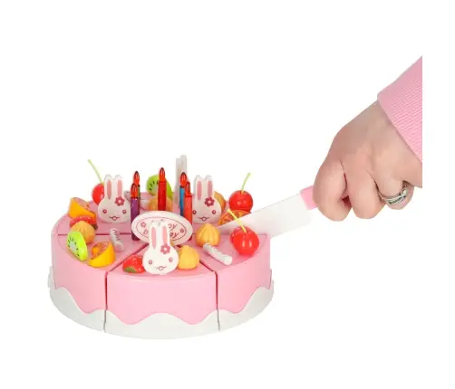 Dzimšanas dienas tortes griešana Virtuve 75 el. rozā