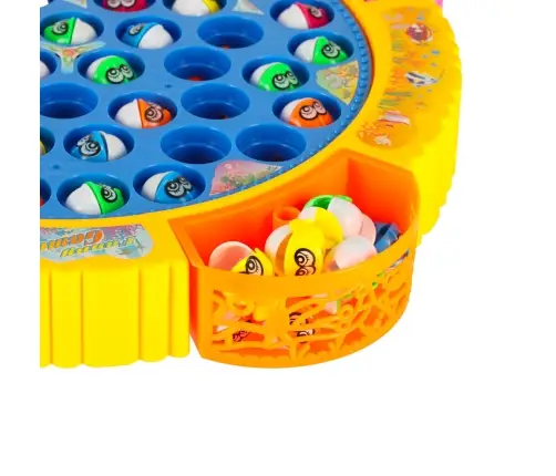 Ģimenes makšķerēšana 45 zivis + 4 makšķeres