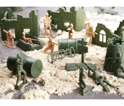 Karavīru militāro pamatņu figūru komplekts 114el.
