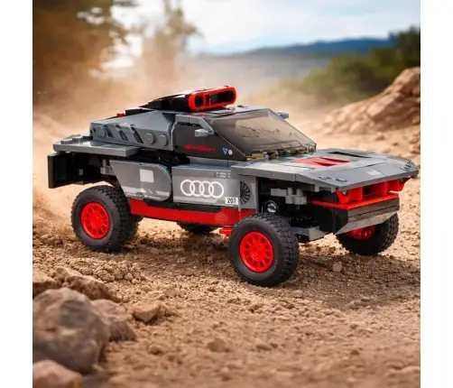 RC auto 1:30 Audi RS Q e-tron spilventiņi