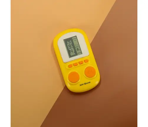 Elektronisko arkādes spēļu pārnēsājamā konsole dzeltena