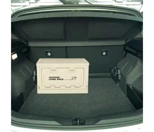 Kempings kastes organizators bagāžniekam