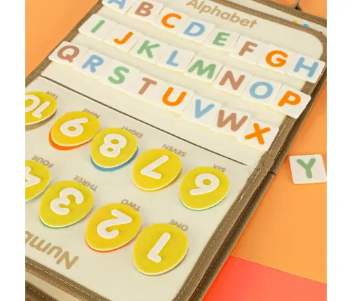 Sensorā sensorā montessori manipulatīvā tāfele dinozauru gadījumā