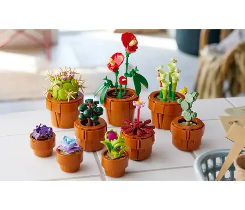 LEGO Icons Małe roślinki 10329