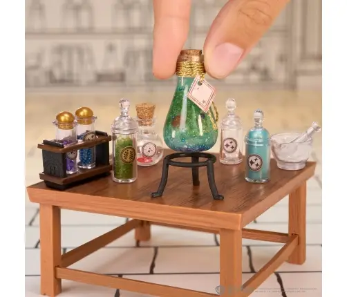 531166-EUC MGAs Miniverse - Make It Mini Harry Potter Potions Class