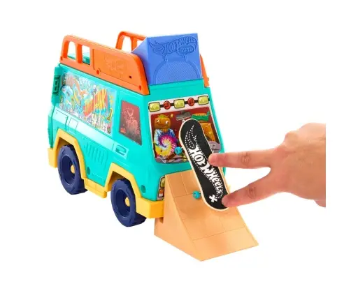 Hot Wheels Skate Van JGG91