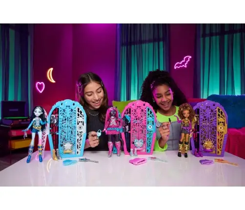 Monster High Skulltimate Clawdeen Wolf JBG80