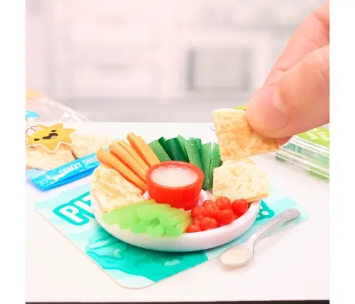 546801-EU MGAs Miniverse Foods Cafe Series 5A