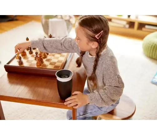 Munchkin harjutustass Miracle 360, 296 ml Black & White