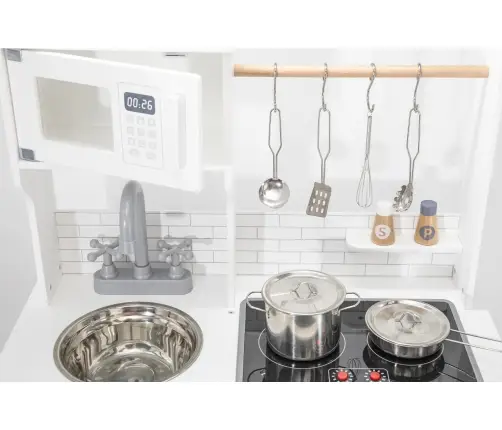 PolarB puidust mänguköök heli ja valgusega, Valge