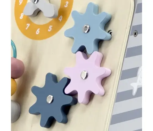 PolarB puidust käimistugi-aktiivsuskeskus