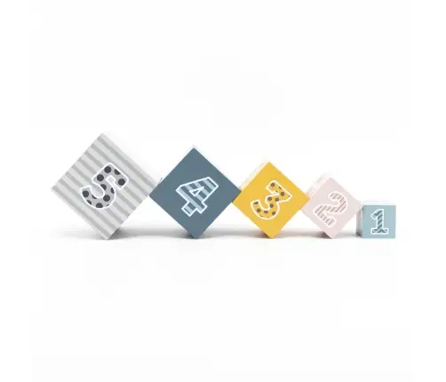 PolarB puidust ladumistorn